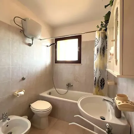 Bright House, 5min From Nora بيت للعطل